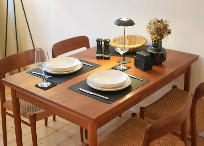 Duesseldorf Airport Messe - Schicke Jugendstil-wohnung In Duisburg-grossenbaum *