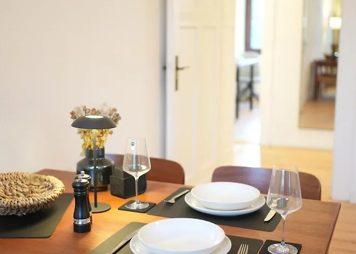 Duesseldorf Airport Messe - Schicke Jugendstil-wohnung In Duisburg-grossenbaum * ドゥイスブルグ